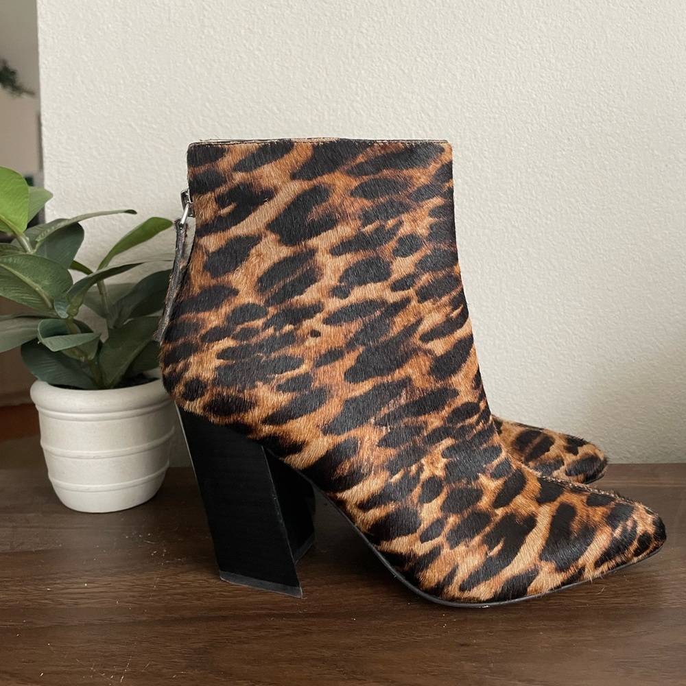 Vince Camuto Booties Cheetah